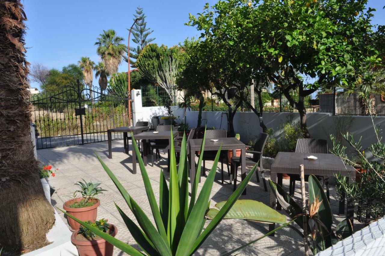 Il Palombaro Bed & Breakfast Тропеа Екстериор снимка