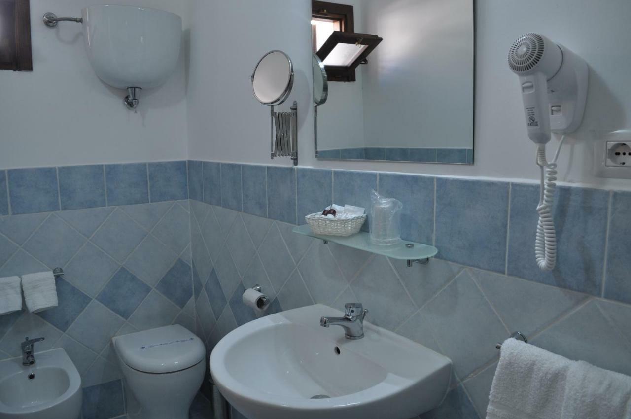 Il Palombaro Bed & Breakfast Тропеа Екстериор снимка